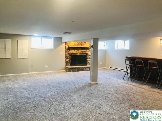 1410 Quarry Drive, Bethlehem City, PA 18020