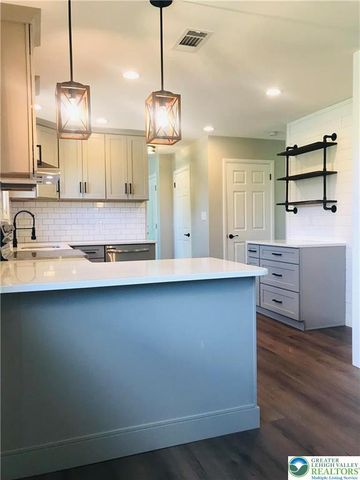 1410 Quarry Drive, Bethlehem City, PA 18020