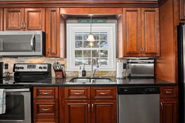 25 Richard Road, Hudson, MA 01749