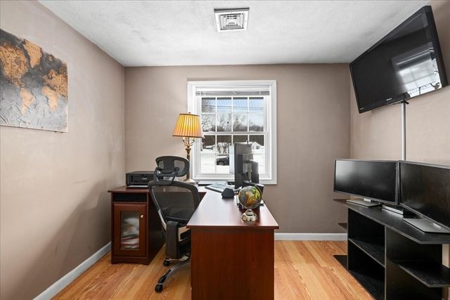 25 Richard Road, Hudson, MA 01749