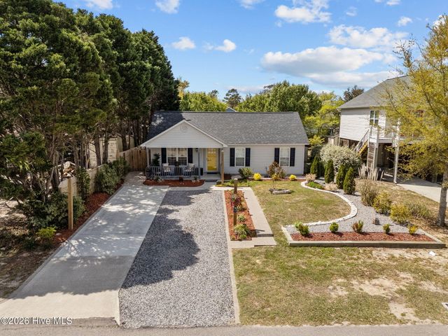 111 NW 10th Street, Oak Island, NC 28465