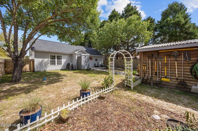 111 NW 10th Street, Oak Island, NC 28465