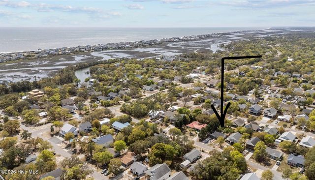 111 NW 10th Street, Oak Island, NC 28465