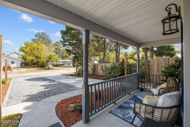 111 NW 10th Street, Oak Island, NC 28465