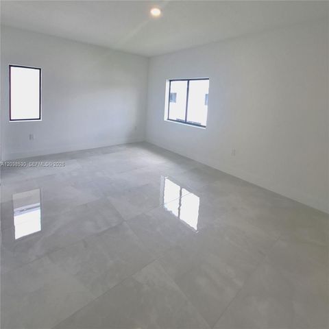 1373 NW 1st St 1373, Florida City, FL 33034