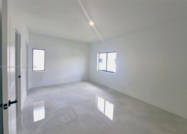 1373 NW 1st St 1373, Florida City, FL 33034