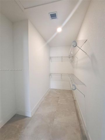 1373 NW 1st St 1373, Florida City, FL 33034