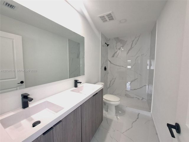 1373 NW 1st St 1373, Florida City, FL 33034