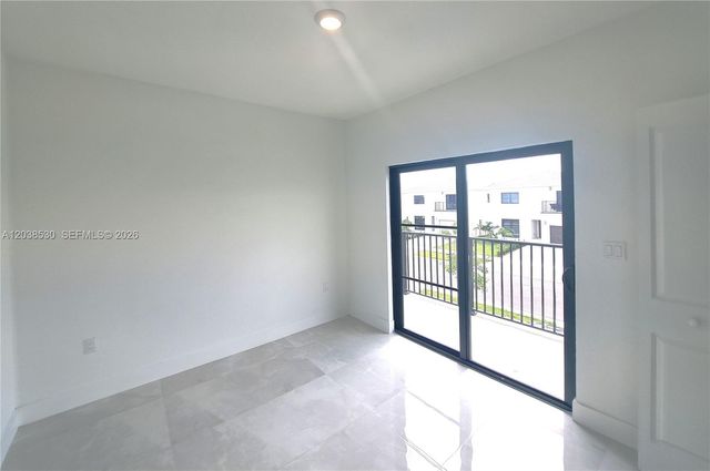 1373 NW 1st St 1373, Florida City, FL 33034