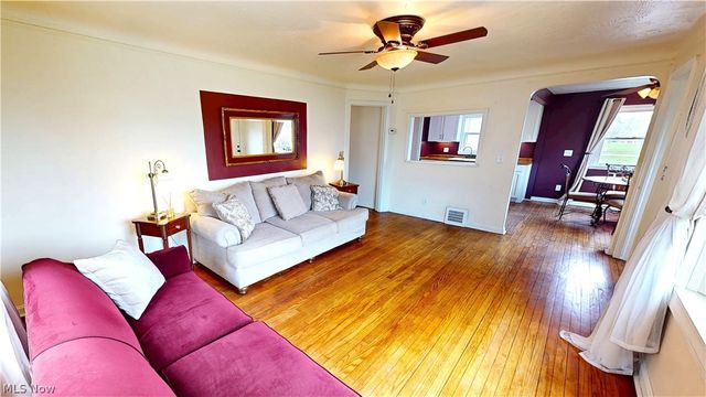 32706 Lake Shore Boulevard, Willowick, OH 44095