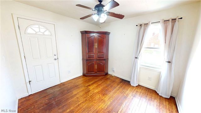 32706 Lake Shore Boulevard, Willowick, OH 44095