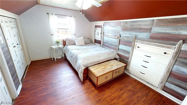 32706 Lake Shore Boulevard, Willowick, OH 44095