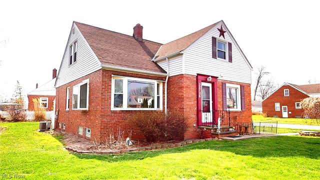 32706 Lake Shore Boulevard, Willowick, OH 44095