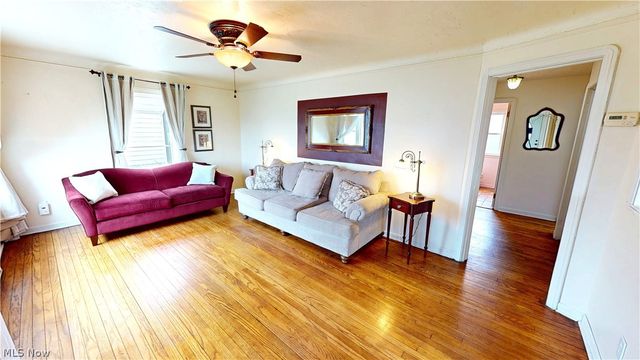 32706 Lake Shore Boulevard, Willowick, OH 44095