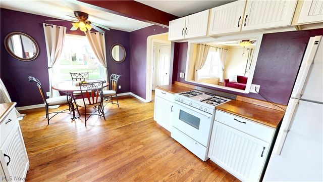 32706 Lake Shore Boulevard, Willowick, OH 44095