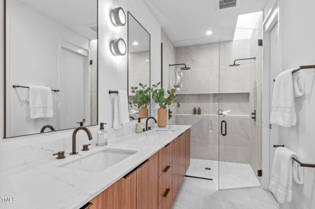 501 S Bloodworth Street 102, Raleigh, NC 27601