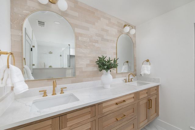 12151 Crestline Avenue, Dallas, TX 75244