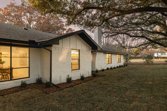 12151 Crestline Avenue, Dallas, TX 75244