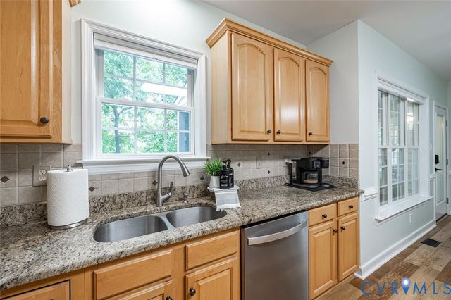 14316 Cove Ridge Ter, Midlothian, VA 23112