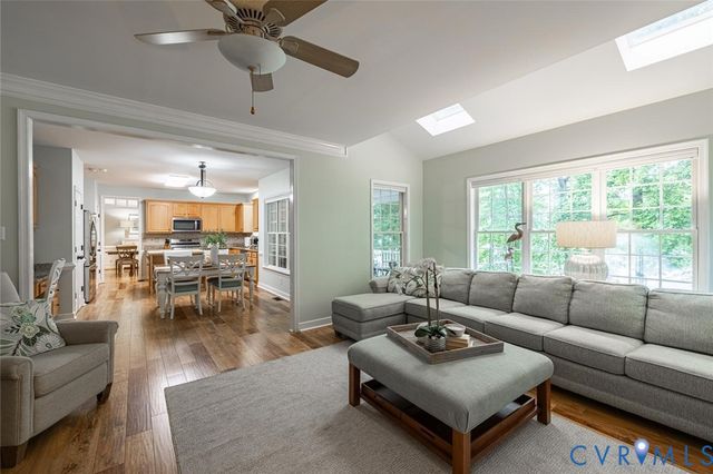 14316 Cove Ridge Ter, Midlothian, VA 23112