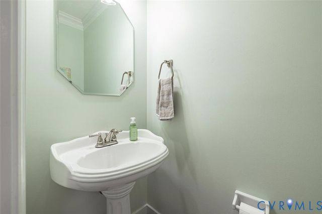 14316 Cove Ridge Ter, Midlothian, VA 23112