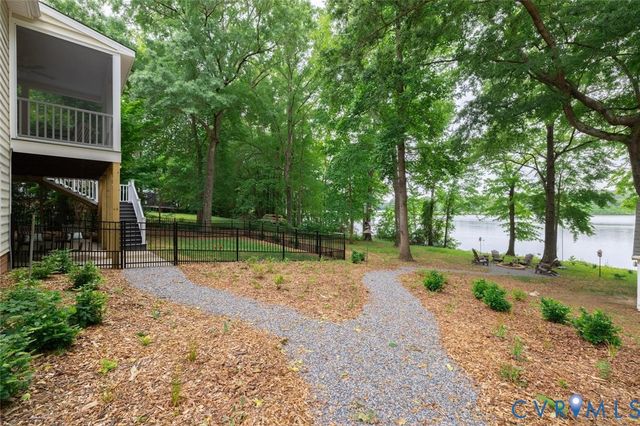 14316 Cove Ridge Ter, Midlothian, VA 23112