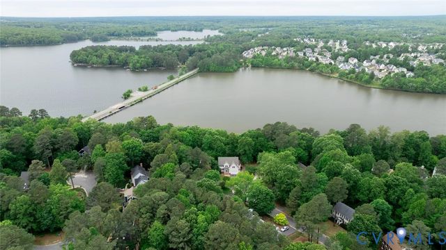 14316 Cove Ridge Ter, Midlothian, VA 23112
