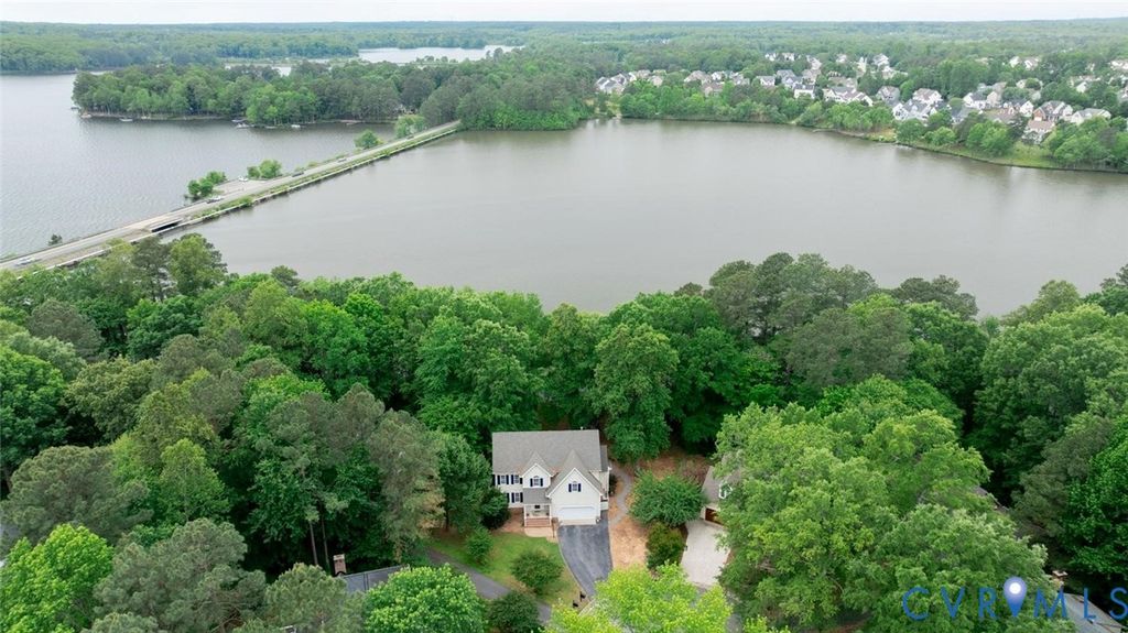 14316 Cove Ridge Ter, Midlothian, VA 23112