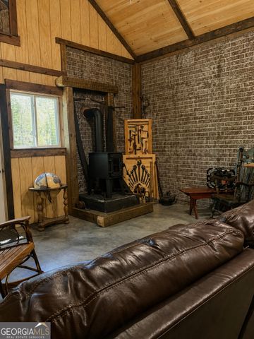 326 Skywood Lane, Cleveland, GA 30528