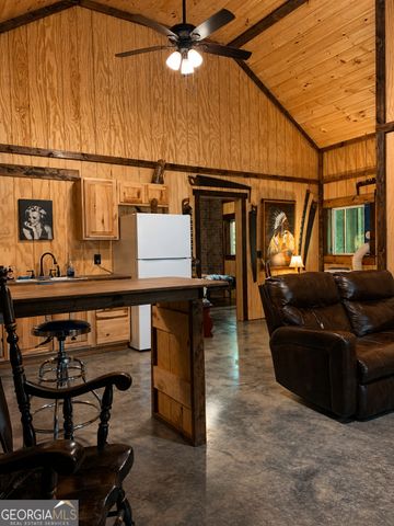 326 Skywood Lane, Cleveland, GA 30528