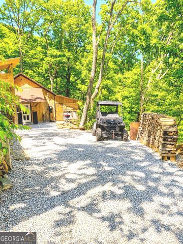 326 Skywood Lane, Cleveland, GA 30528