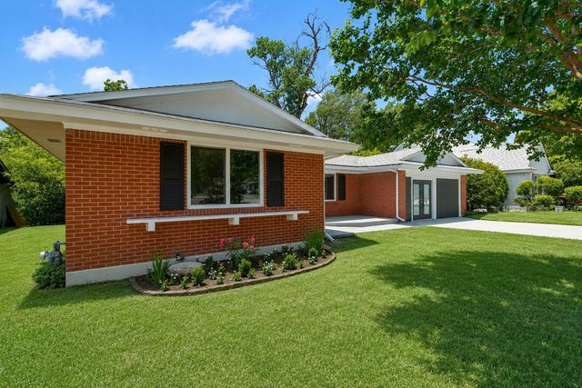 3500 Brandon Lane, Fort Worth, TX 76116