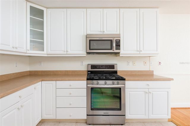 2876 BAYSHORE TRAILS DRIVE, Tampa, FL 33611