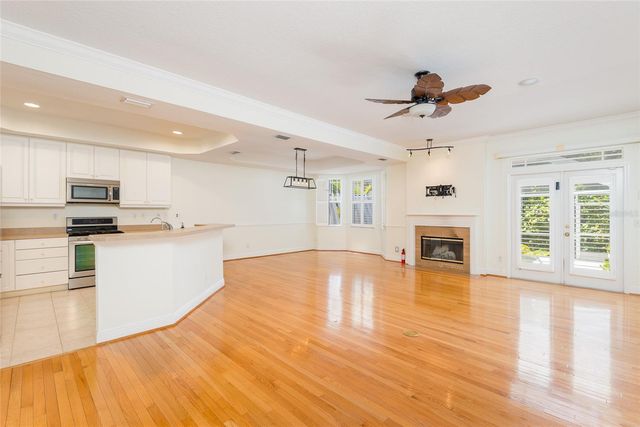 2876 BAYSHORE TRAILS DRIVE, Tampa, FL 33611