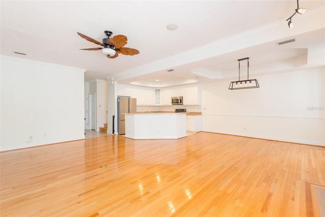 2876 BAYSHORE TRAILS DRIVE, Tampa, FL 33611