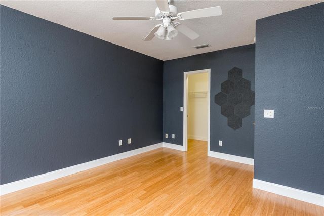 2876 BAYSHORE TRAILS DRIVE, Tampa, FL 33611