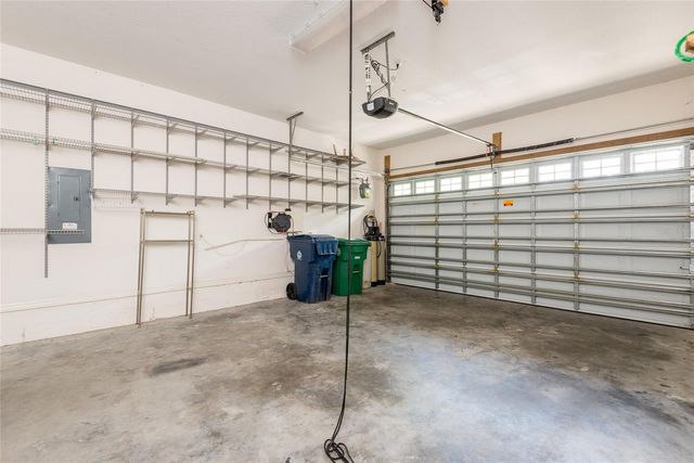 2876 BAYSHORE TRAILS DRIVE, Tampa, FL 33611