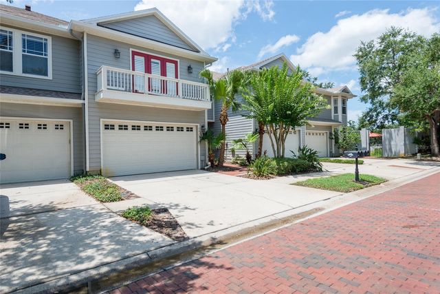 2876 BAYSHORE TRAILS DRIVE, Tampa, FL 33611