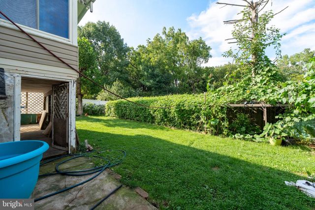 5030 ARNEY RD, Harrisburg, PA 17111