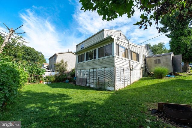 5030 ARNEY RD, Harrisburg, PA 17111