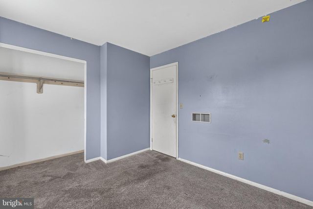 5030 ARNEY RD, Harrisburg, PA 17111