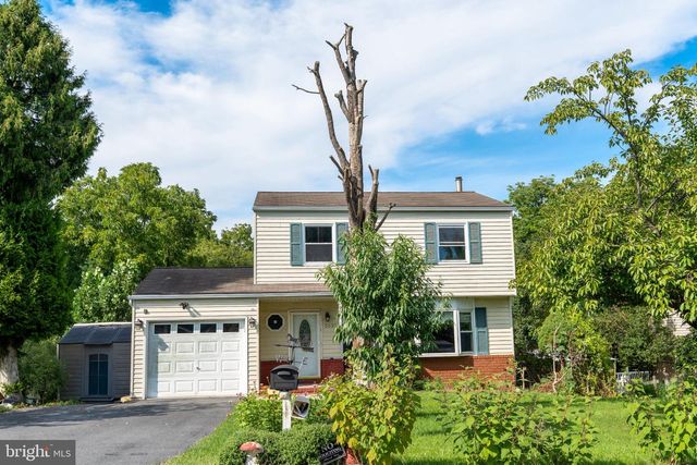 5030 ARNEY RD, Harrisburg, PA 17111