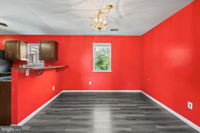 5030 ARNEY RD, Harrisburg, PA 17111