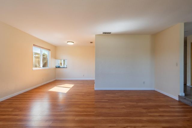 6861 Rancho Adobe Dr, Sacramento, CA 95828
