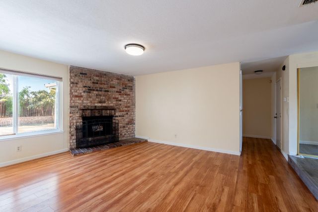 6861 Rancho Adobe Dr, Sacramento, CA 95828