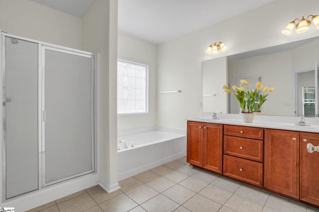 27 Pine Island Drive, Simpsonville, SC 29681