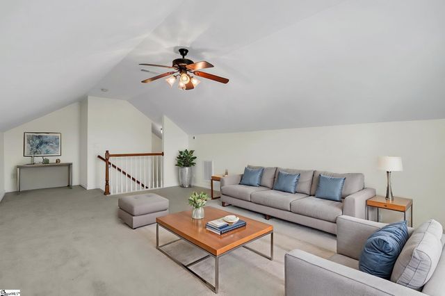 27 Pine Island Drive, Simpsonville, SC 29681