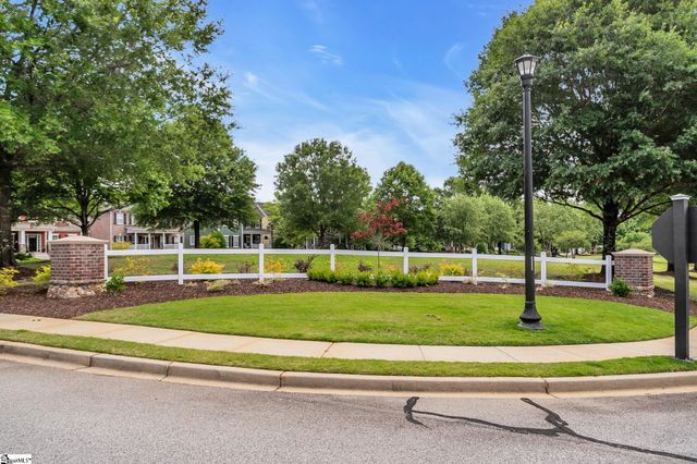 27 Pine Island Drive, Simpsonville, SC 29681
