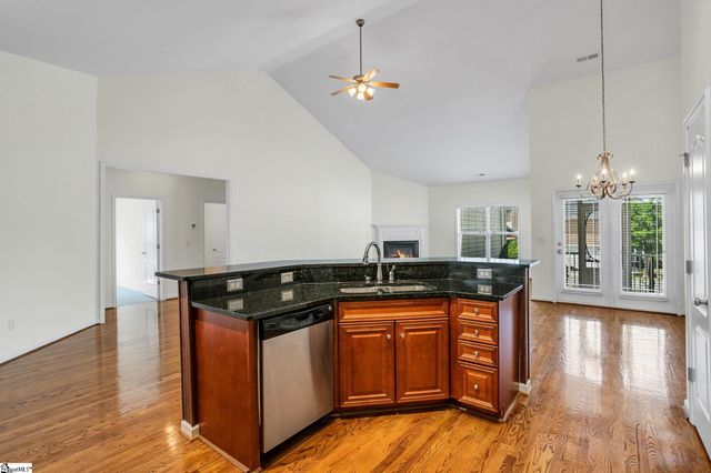 27 Pine Island Drive, Simpsonville, SC 29681