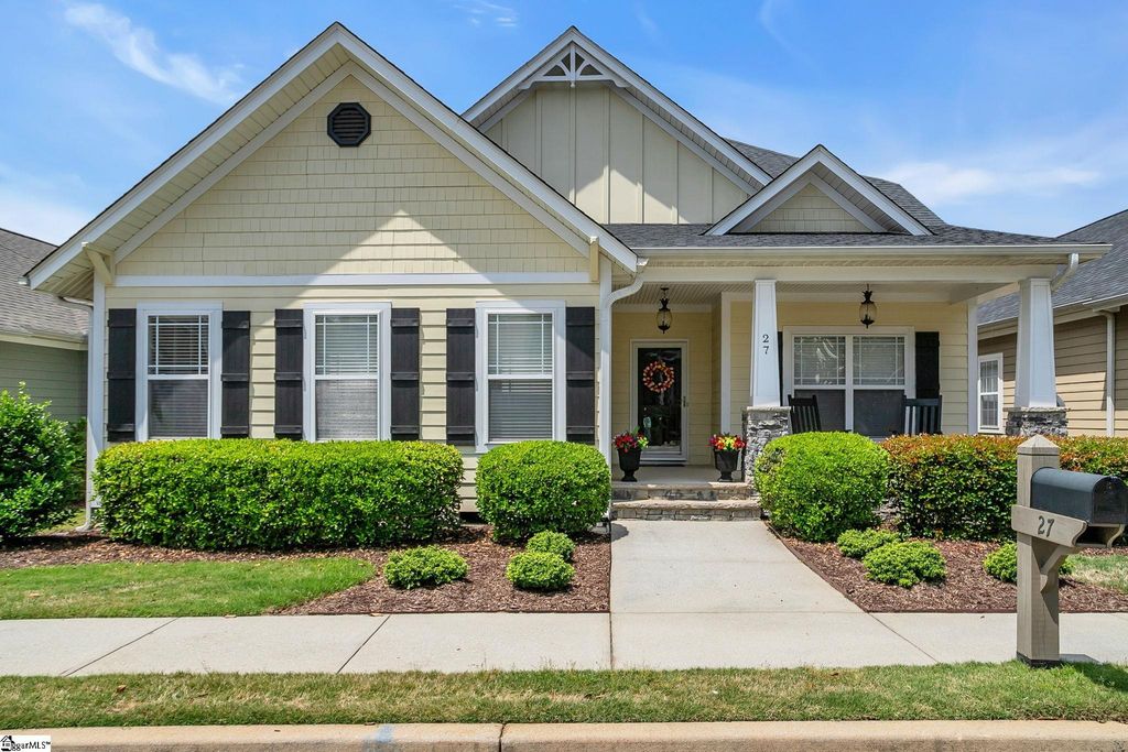 27 Pine Island Drive, Simpsonville, SC 29681
